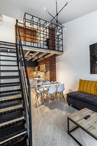 Apartament 8-osobowy z antresolą - 1